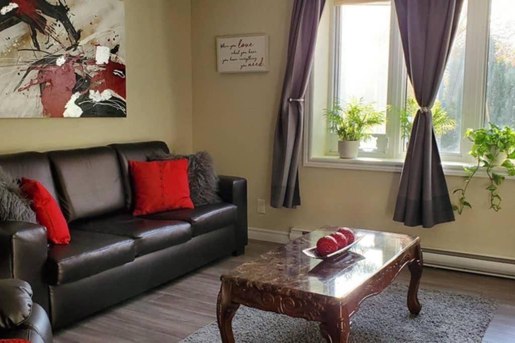 2-Bedroom Apartment Sweet #2 By Amazing Property Rentals Gatineau Esterno foto